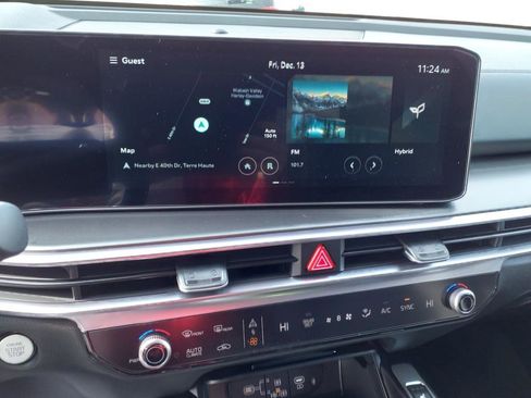 Used 2025 Kia Sorento EX w/ EX Panoramic Sunroof Package image 22