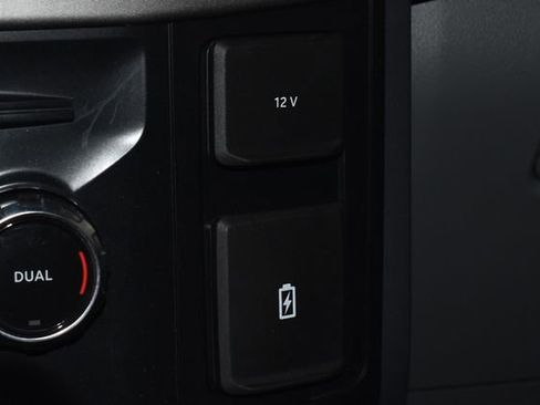 Used 2024 Ford F150 XLT image 22