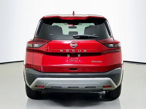 Used 2023 Nissan Rogue SV AWD/4WD image 6
