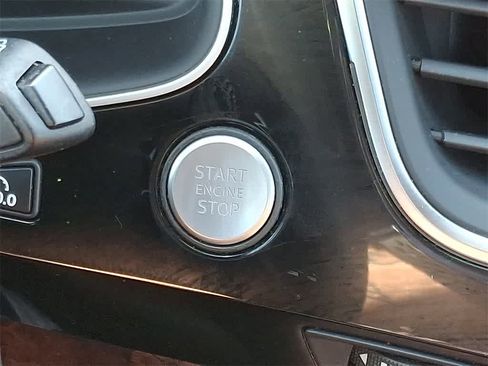 Used 2017 Audi Q7 3.0T Premium Plus w/ Premium Plus Package image 24