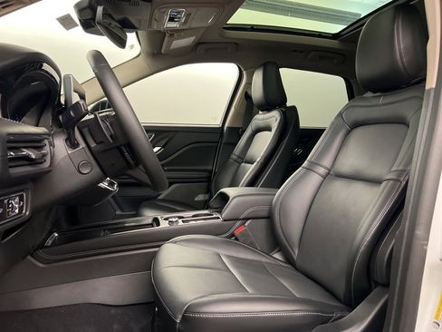 New 2026 Lincoln Corsair Reserve image 29