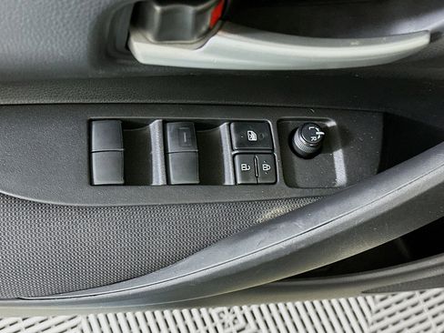 Used 2021 Toyota Corolla LE image 15