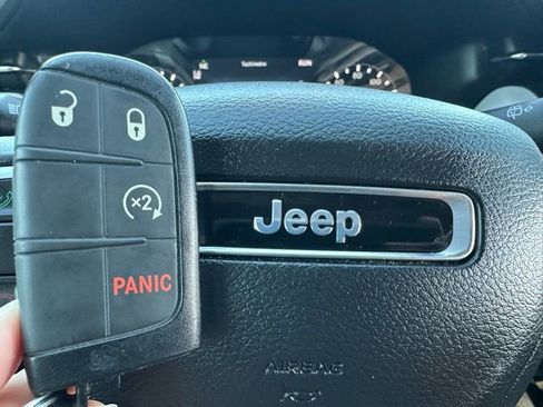 Certified 2022 Jeep Compass Limited image 47