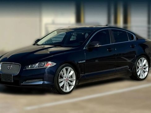Used 2015 Jaguar XF Portfolio image 3
