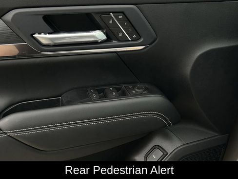 New 2026 GMC Terrain Elevation w/ Elevation Premium Package FWD image 25