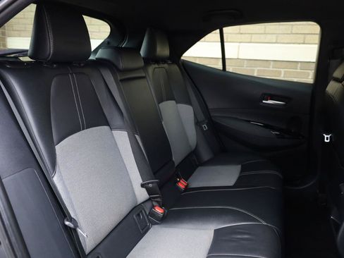 Used 2022 Toyota Corolla XSE FWD image 22
