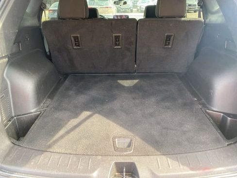 Used 2023 Chevrolet Blazer LT image 28