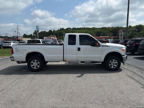 Used 2015 Ford F250 XLT w/ XLT Value Package AWD/4WD image 5