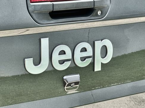 Used 2021 Jeep Gladiator Overland w/ Popular Equipment Package AWD/4WD image 14