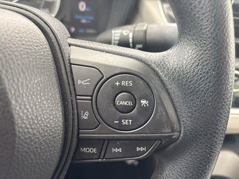 Used 2021 Toyota Corolla LE w/ Carpet Mat Package (TMS) image 16