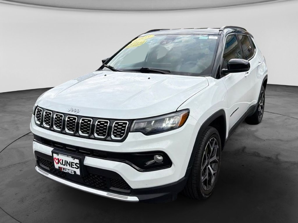 Used 2025 Jeep Compass Limited AWD/4WD image 5