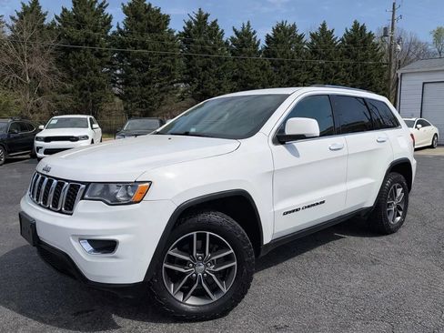 Used 2017 Jeep Grand Cherokee Limited AWD/4WD image 1