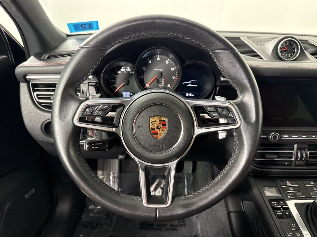 Certified 2021 Porsche Macan AWD/4WD image 36