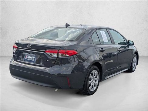 Used 2025 Toyota Corolla LE image 5