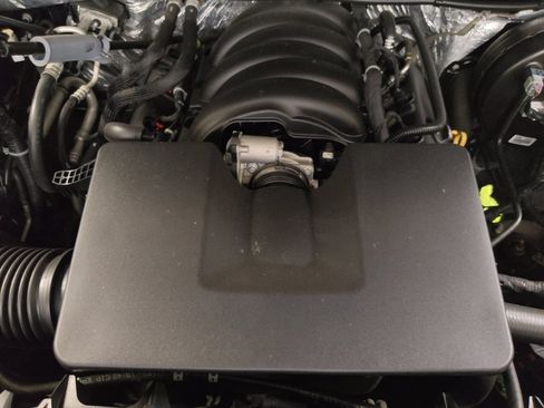 Used 2018 Chevrolet Silverado 1500 Custom w/ Custom Value Package RWD image 30