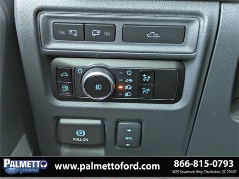 Used 2023 Ford F150 Lariat w/ Trailer Tow Package image 27