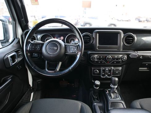 Used 2021 Jeep Wrangler Unlimited Sport image 13