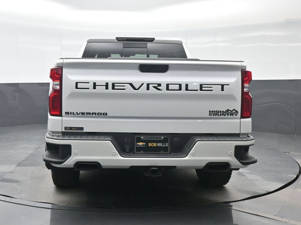 Used 2021 Chevrolet Silverado 1500 High Country w/ Safety Package II AWD/4WD image 5