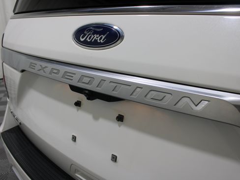 Used 2021 Ford Expedition Max Platinum AWD/4WD image 33