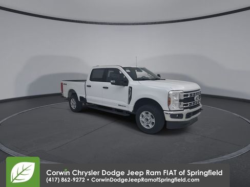 Used 2025 Ford F250 XLT image 3