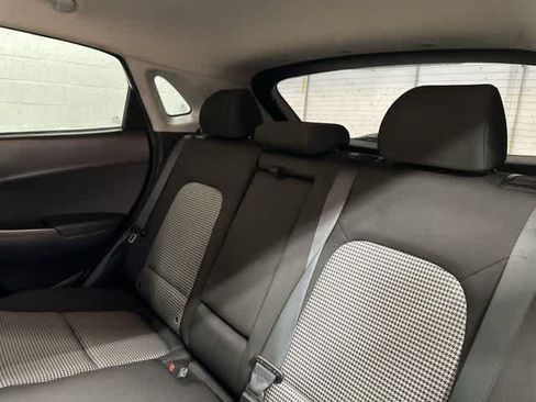 Used 2019 Hyundai Kona SE AWD/4WD image 14