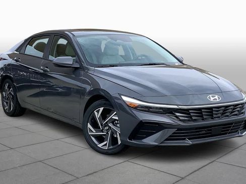 New 2026 Hyundai Elantra Limited FWD image 2