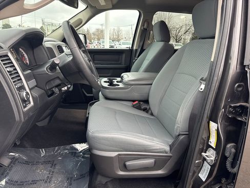 Used 2017 RAM 1500 Express image 9