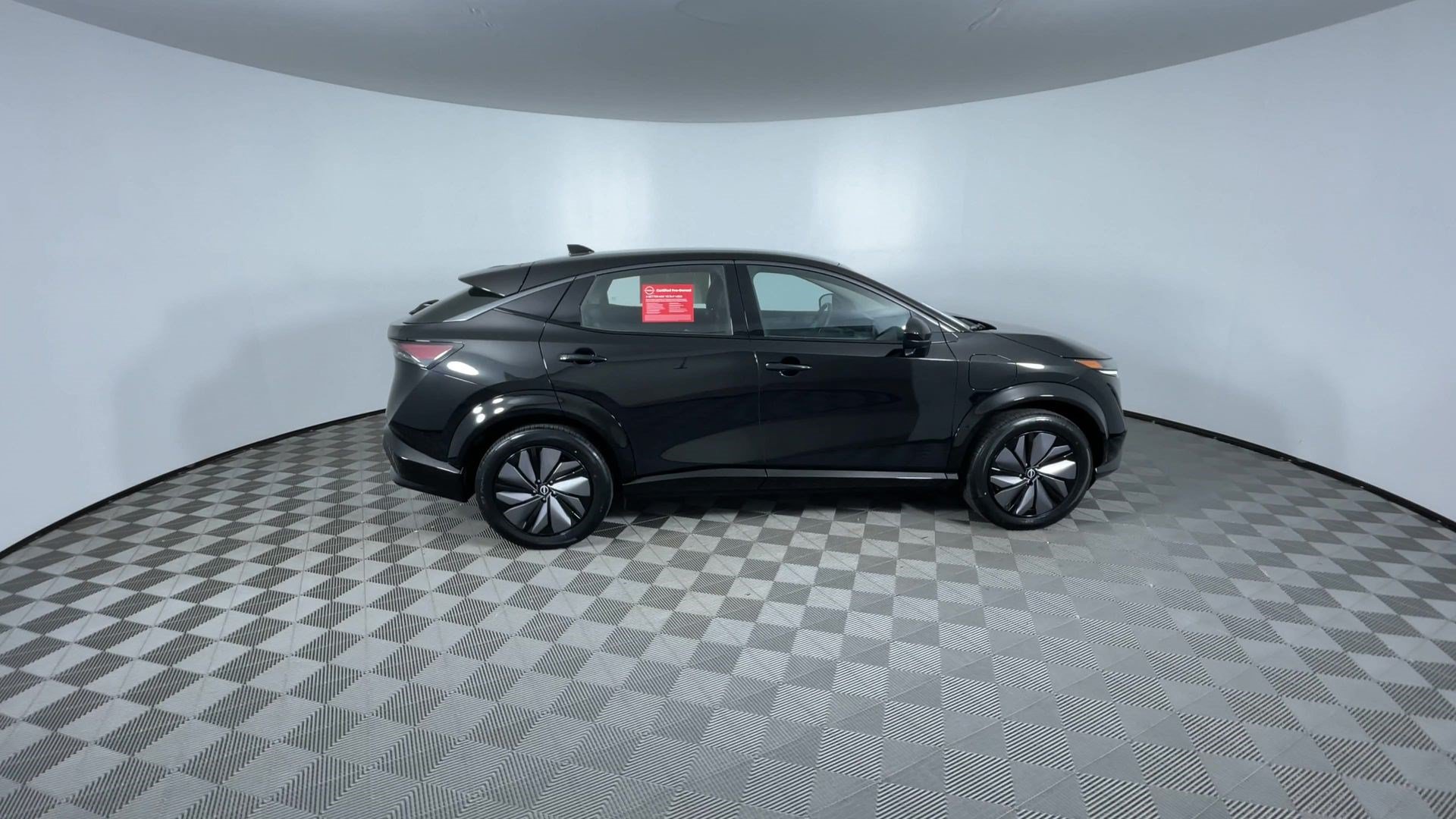 Certified 2024 Nissan Ariya AWD image 9