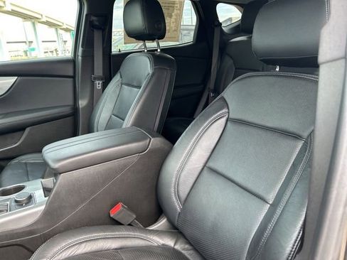 Used 2025 Kia Telluride EX w/ EX Captain's Chair Package AWD/4WD image 87