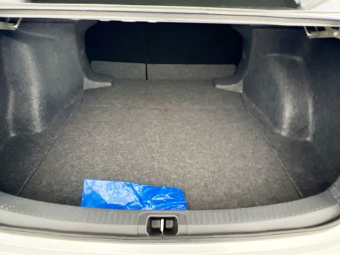 Used 2026 Toyota Corolla LE FWD image 33