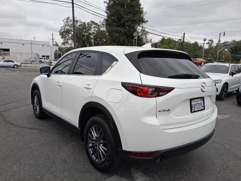 Used 2017 MAZDA CX-5 Sport FWD image 4