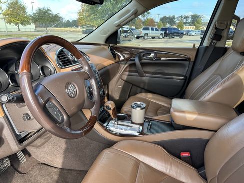 Used 2014 Buick Enclave Premium w/ Trailering Provision Package image 9