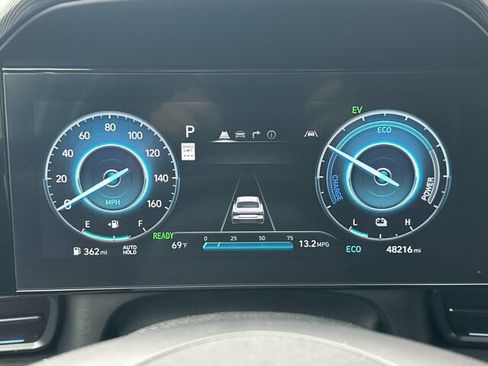 Used 2025 Hyundai Elantra SEL FWD image 30