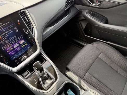 Used 2022 Subaru Outback Premium image 20