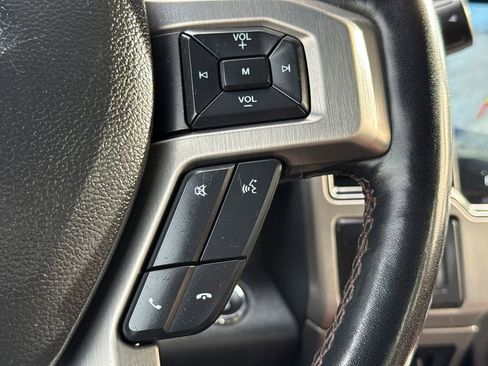 Used 2022 Ford F450 Platinum w/ FX4 Off-Road Package image 27