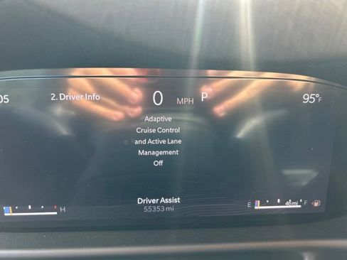 Used 2024 Jeep Wagoneer L Series II w/ Flexible Seating Group AWD/4WD image 11