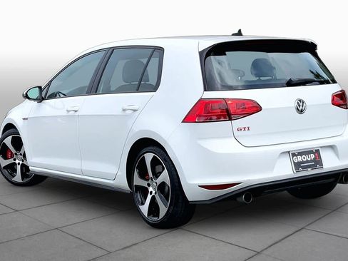 Used 2017 Volkswagen GTI SE FWD image 12