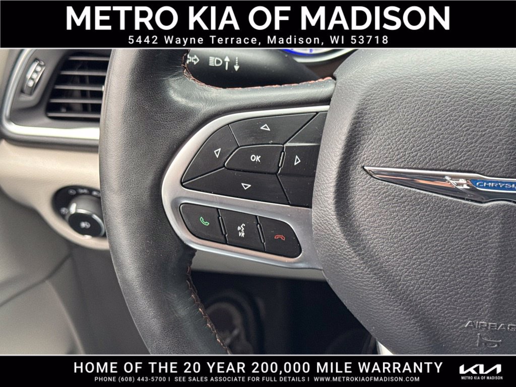 Used 2019 Chrysler Pacifica Touring-L Plus FWD image 19