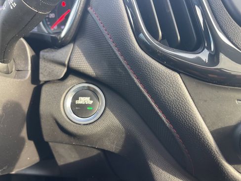 Used 2023 Chevrolet Equinox RS w/ RS Leather Package image 24