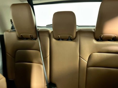 Used 2024 Nissan Pathfinder Platinum FWD image 26