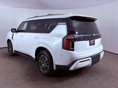 Used 2025 Nissan Armada SL w/ Captain's Chari Seat Package AWD/4WD image 5