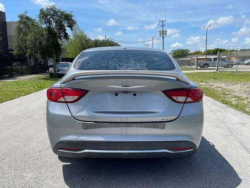 Used 2015 Chrysler 200 Limited w/ Convenience Group FWD image 10
