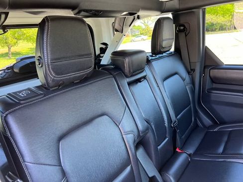 Used 2025 Ford Bronco Badlands AWD/4WD image 33