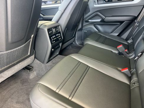 Certified 2026 Porsche Cayenne Coupe AWD/4WD image 13