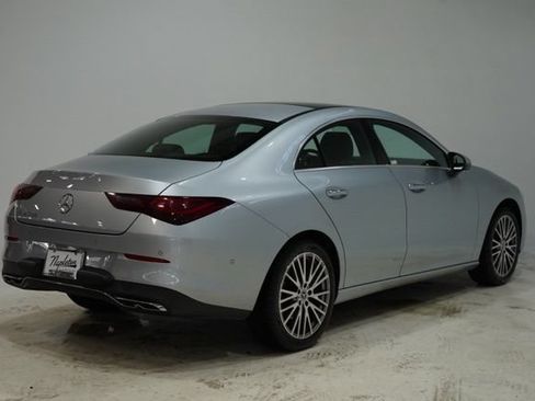Used 2025 Mercedes-Benz CLA 250 image 7