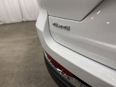 New 2026 Jeep Grand Cherokee Laredo image 22