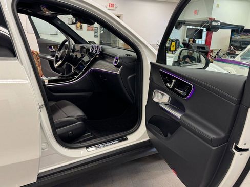 Used 2023 Mercedes-Benz GLC 300 4MATIC image 13