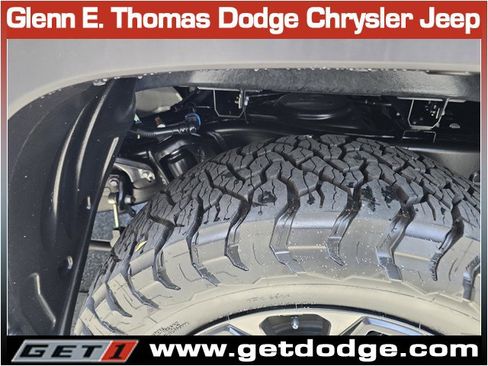 Used 2024 Toyota Tundra Limited AWD/4WD image 38