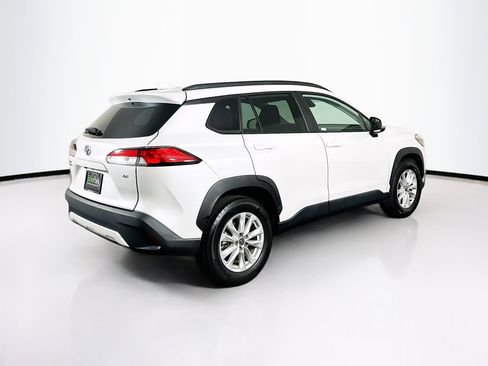 Used 2022 Toyota Corolla Cross LE FWD image 9