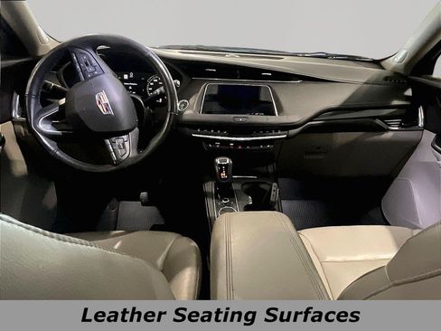 Used 2019 Cadillac XT4 Premium Luxury FWD image 7